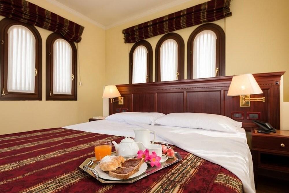 Park Hotel Villa Vicini بريغانزيول المظهر الخارجي الصورة